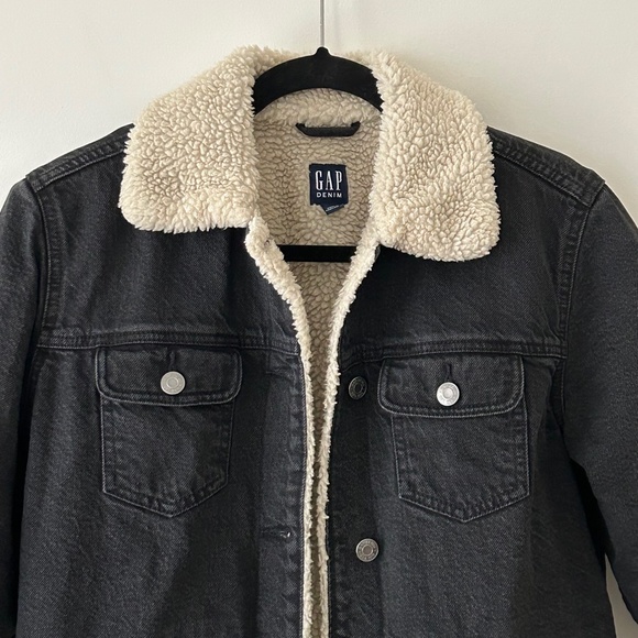 Gap Black Denim Sherpa Lined Trucker Chore Jacket - Picture 2 of 16